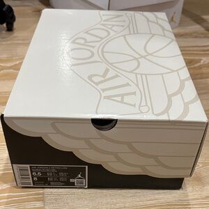 Jordan Retro Low Sneakers - Black and White